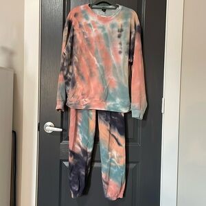 Women's Tie Dye 2 Piece Sweatsuit